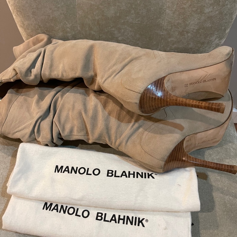 Manolo blahnik tan suede stiletto boots